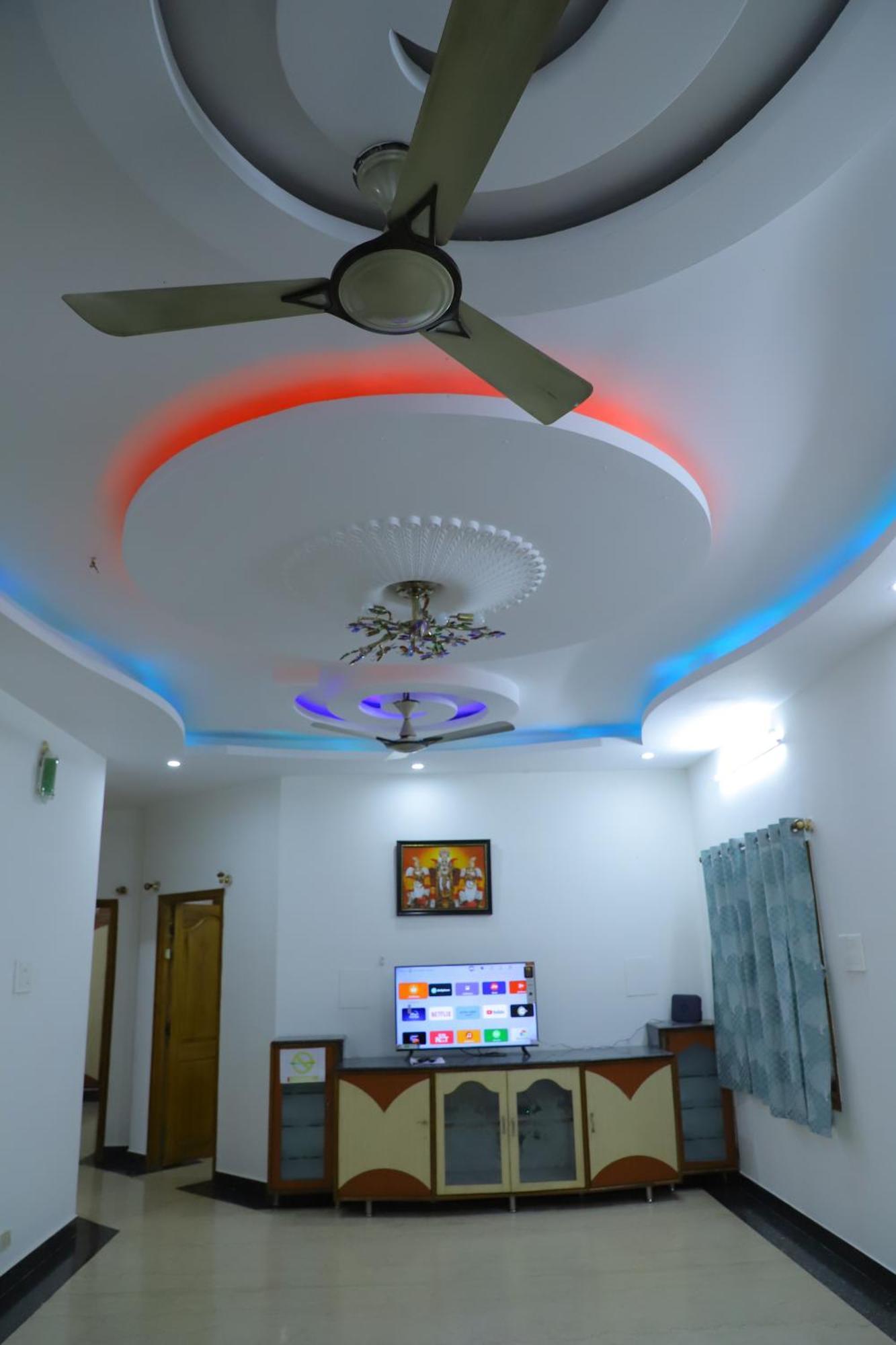 Homestay Nanda Mohan Homestay- Luxuries Ac Close To Alipiri Foothills-kapila Teertham And Iskcon Temple