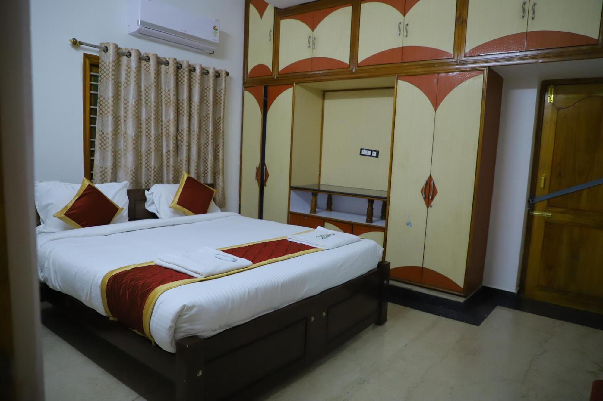 Homestay Nanda Mohan Homestay- Luxuries Ac Close To Alipiri Foothills-kapila Teertham And Iskcon Temple *