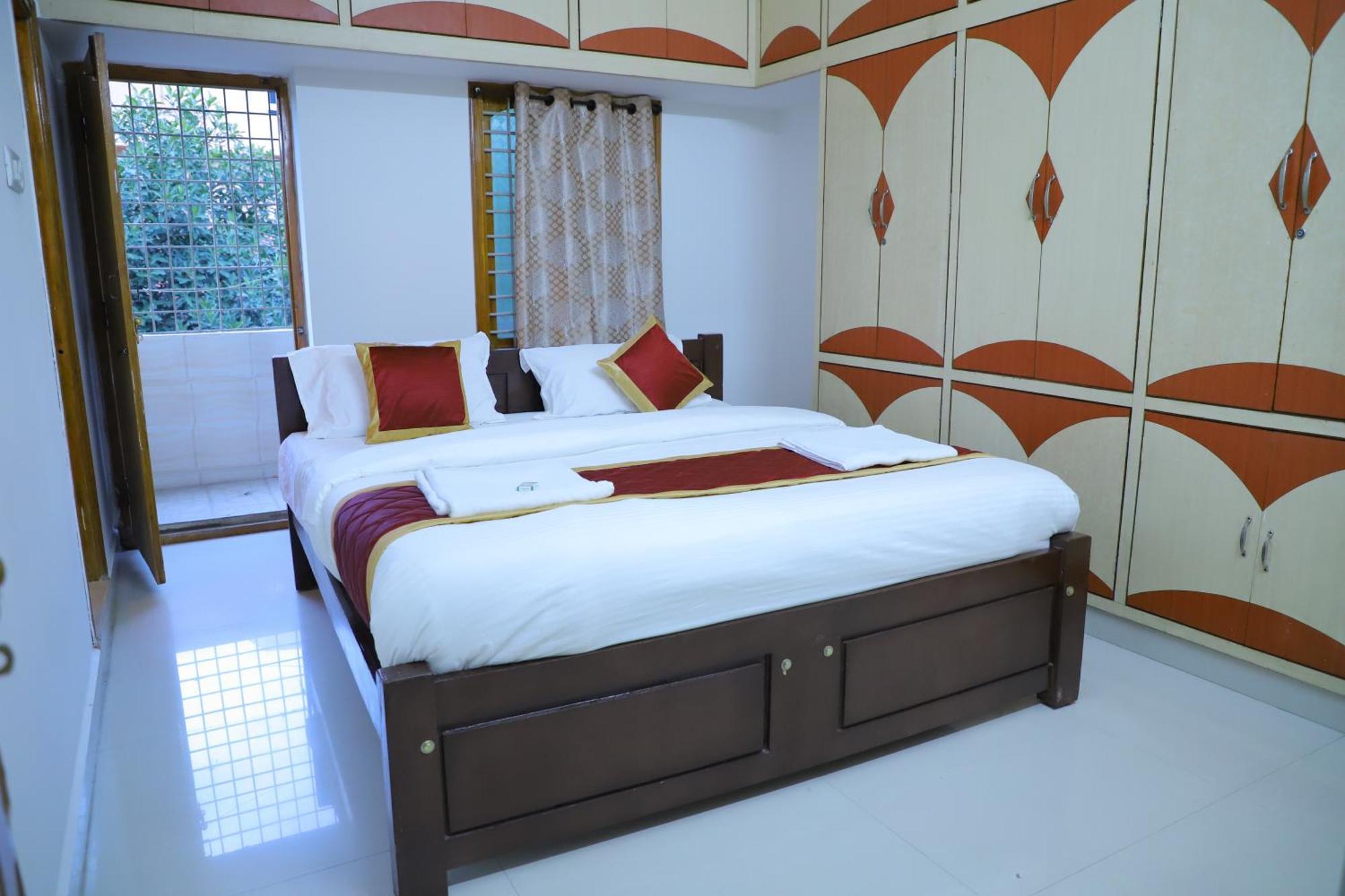 Nanda Mohan Homestay- Luxuries Ac Close To Alipiri Foothills-kapila Teertham And Iskcon Temple